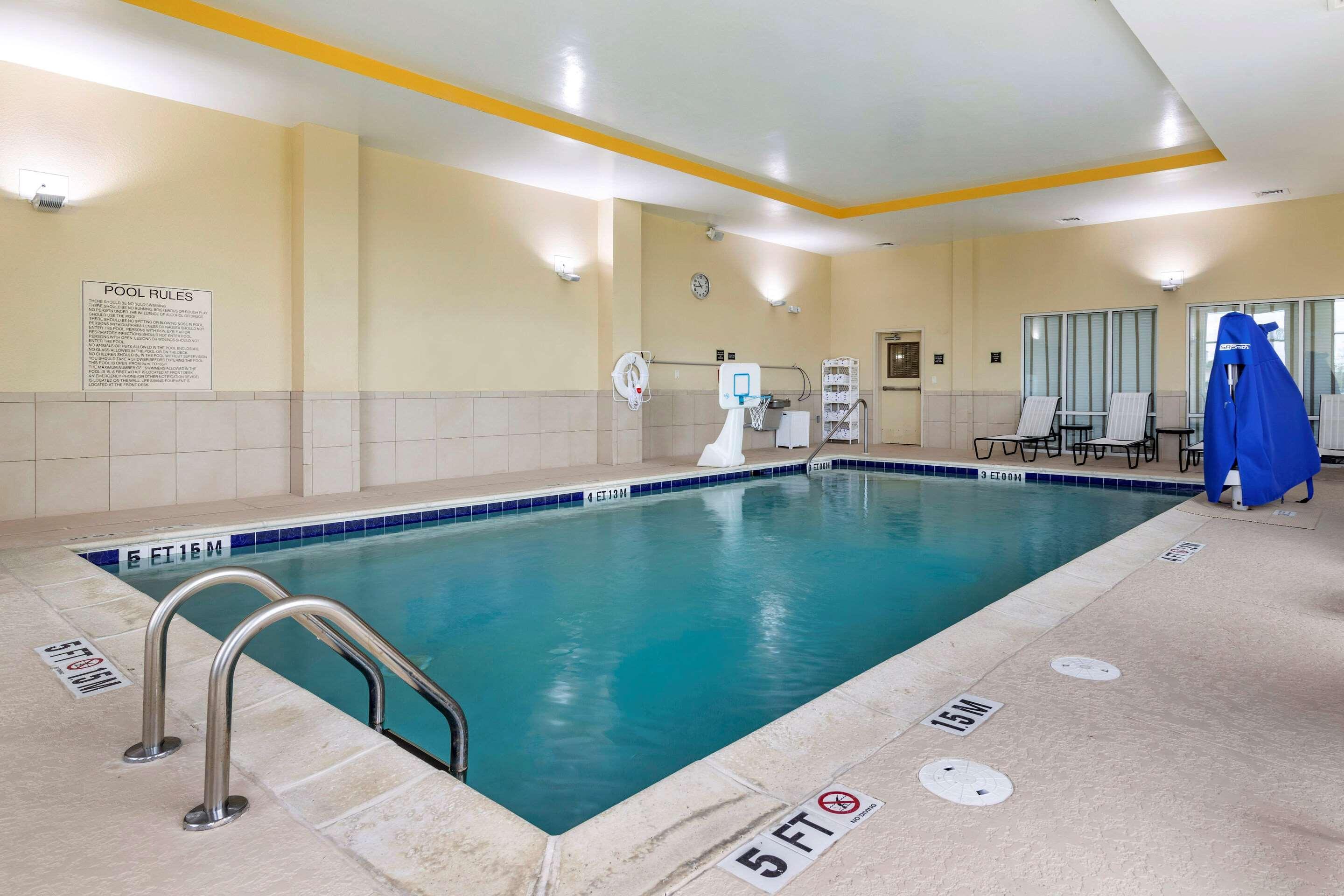 Comfort Suites Florence I-95 Esterno foto