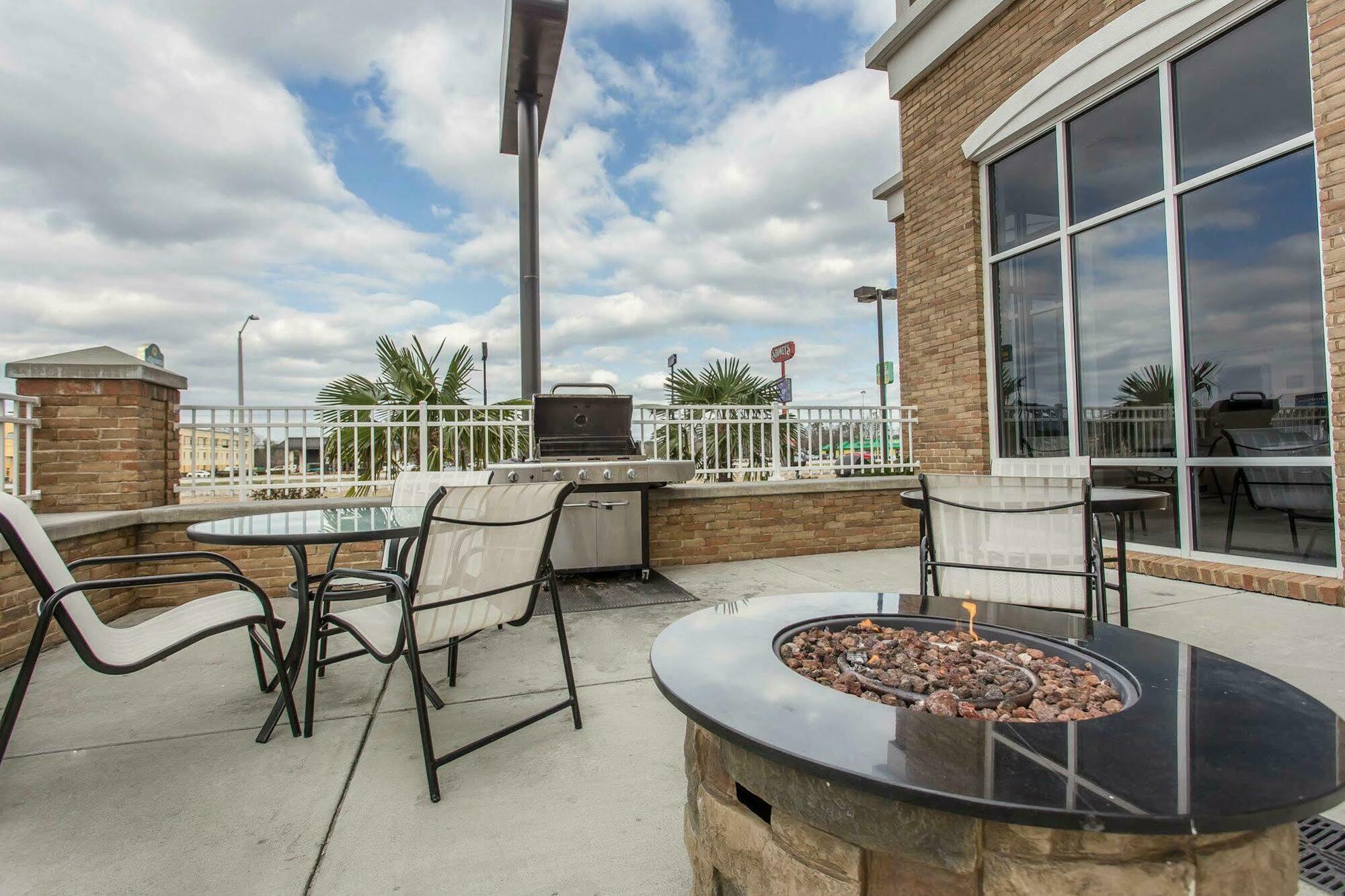Comfort Suites Florence I-95 Esterno foto